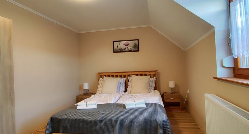 Apartman se sprchou pro 5 os. se 2 ložnicemi na poschodí - Andika Apartman Szajk, foto 1
