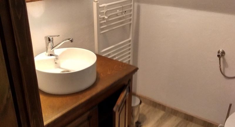 Pokoj s manželskou postelí - Căsuța Tradițională Vadu Izei, foto 1