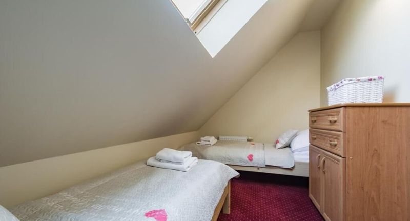 Apartman pro 4 os. se 2 ložnicemi s výhledem na hory v podkroví - Willa Urocze Szczawnica, foto 1