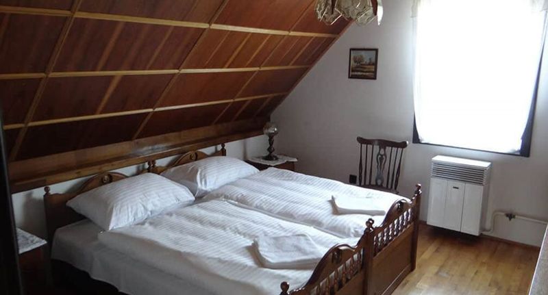 Apartman pro 8 os. se 4 ložnicemi na poschodí - Csillag 15 Apartman Kiskunmajsa, foto 1