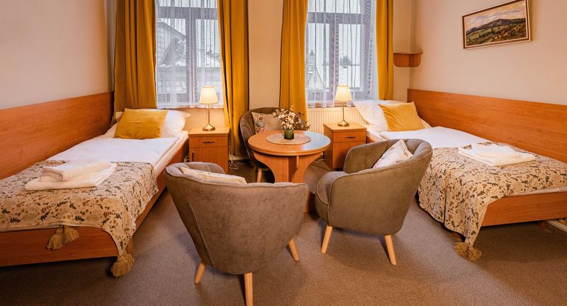 Apartman se sprchou s vlastní kuchyňkou pro 3 os. se 2 ložnicemi - Penzion Věžička Lázně Bělohrad II, foto 1