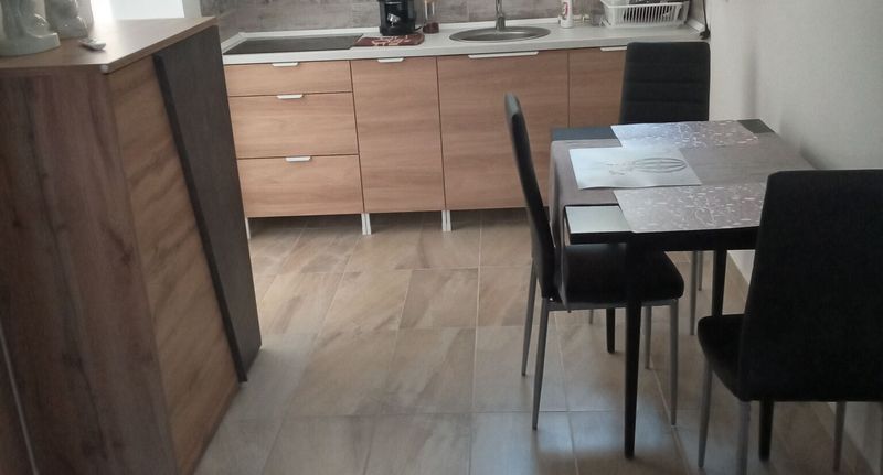 Apartman s klimatizací s manželskou postelí s 1 ložnicí na přízemí - Hédi Apartmanház Balatonboglár, foto 1
