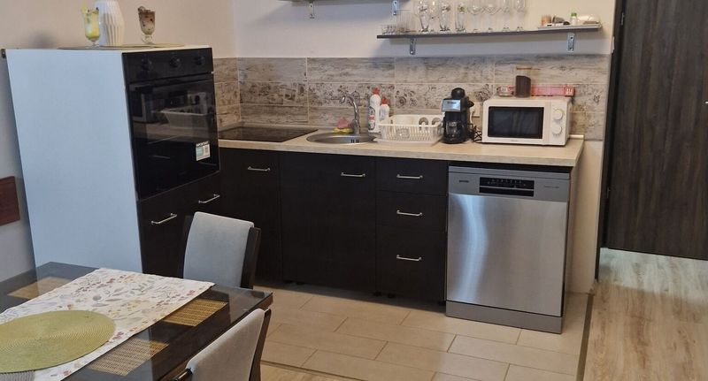Apartman s balkónem pro 4 os. se 2 ložnicemi v podkroví (s možností přistýlky) - Hédi Apartmanház Balatonboglár, foto 1