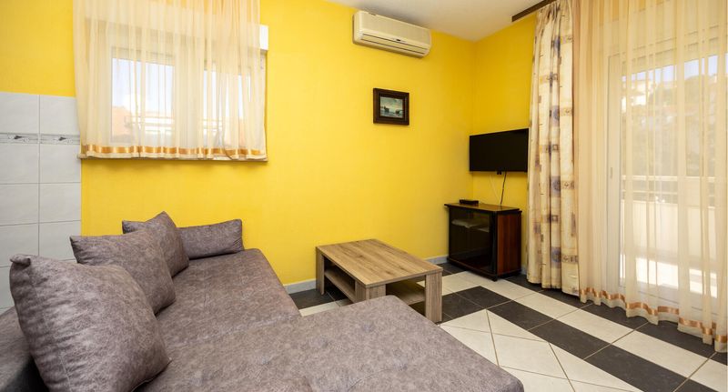 Apartman (jako celek) pro 3 os. - Apartman Okrug Gornji - CSC403, foto 1