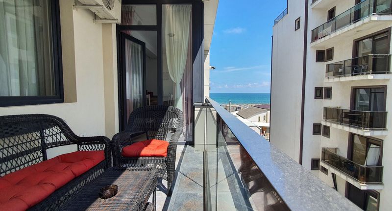 Apartman s balkónem pro 6 os. s 1 ložnicí na poschodí - Apartel Lara Năvodari, foto 1