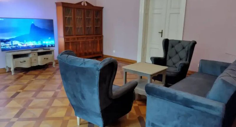 Palace Apartman pro 11 os. s 5 ložnicemi s výhledem na jezero - Zespół Pałacowy w Bytyniu, foto 1