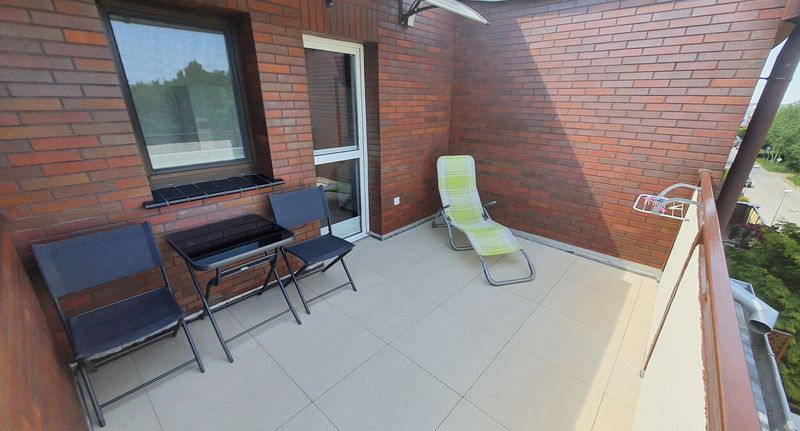 Pokoj s balkónem s manželskou postelí s výhledem na les - Villa 52 Gdynia, foto 1