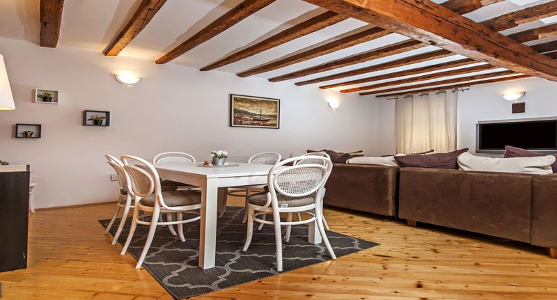 Classic Apartman pro 4 os. se 2 ložnicemi na poschodí - Apartment Marconi Rovinj, foto 1