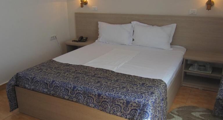 Pokoj s balkónem s manželskou postelí - Hotel Regal Eforie Nord, foto 1