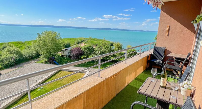 Studio Apartman pro 3 os. s 1 ložnicí s výhledem na jezero - Club218 Red Wellness Apartman Siófok, foto 1