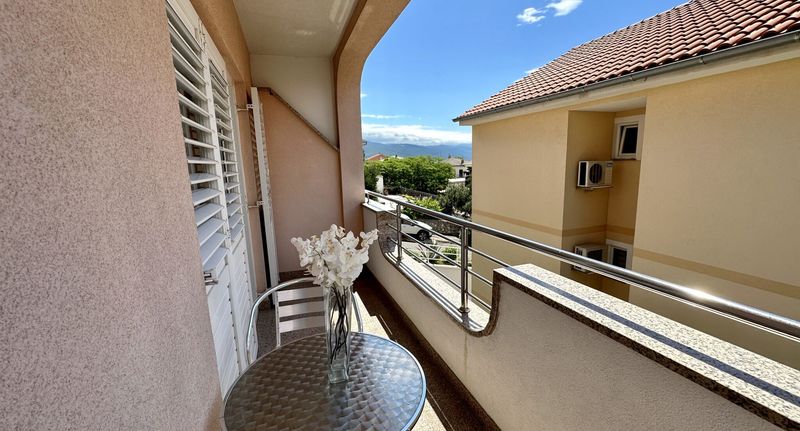 Standard Apartman s manželskou postelí s 1 ložnicí na poschodí - Apartmani Velvet Vista Novi Vinodolski, foto 1