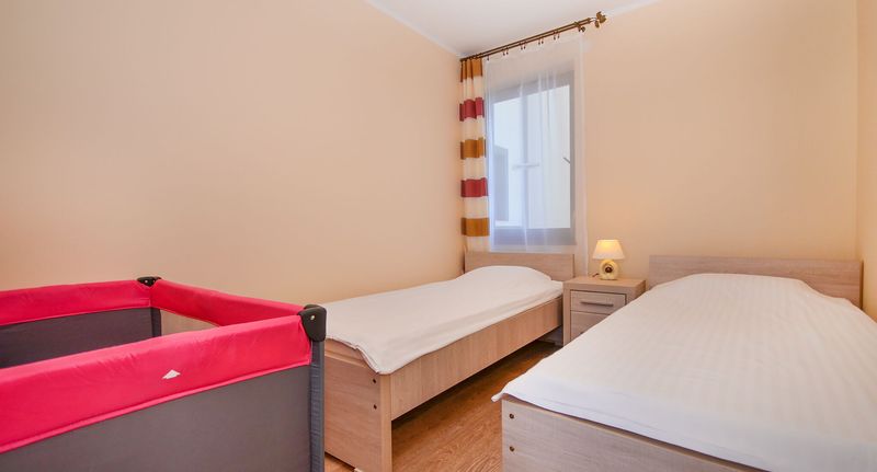 Apartman tV s plochou obrazovkou s terasou pro 4 os. se 2 ložnicemi (s možností přistýlky) - Apartamenty Tęczowe Darłówko, foto 8