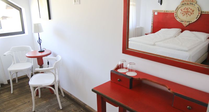 Standard Pokoj s manželskou postelí na poschodí (s možností přistýlky) - Cabana Pastel Chalet Dălghiu, foto 11