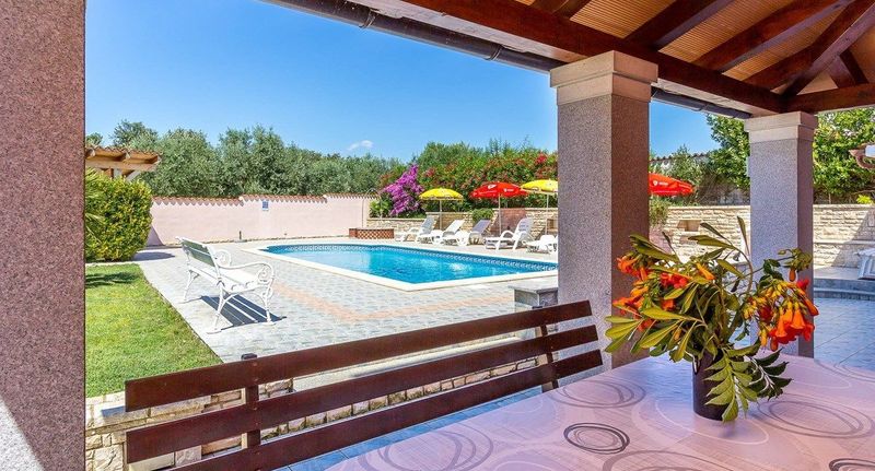 Apartman pro 6 os. se 3 ložnicemi - Casa Winny Banjole, foto 1