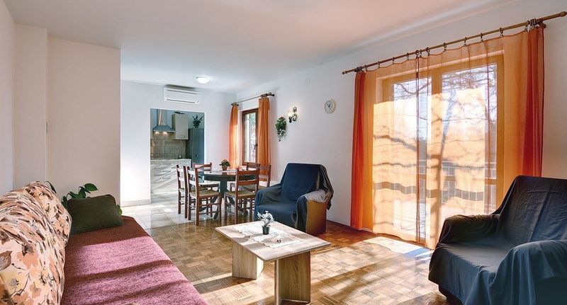 Apartman pro 6 os. se 4 ložnicemi - Casa Mario Medulin, foto 1