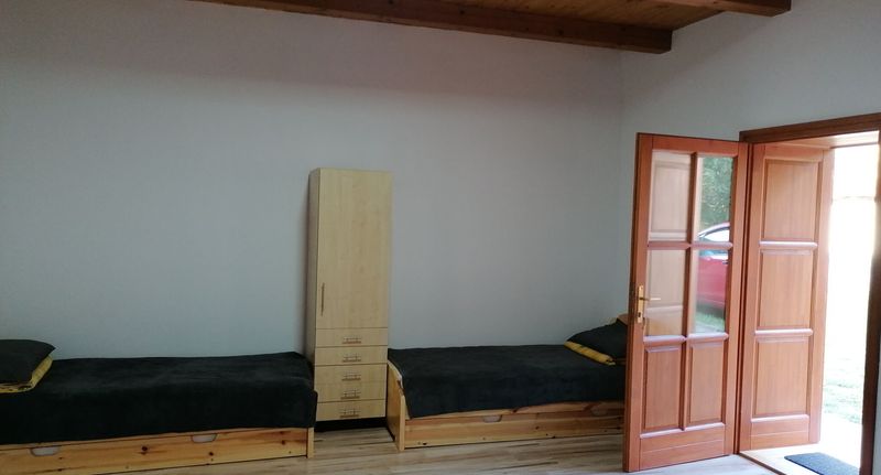 Pokoj pro 4 os. s výhledem do zahrady na přízemí (s možností přistýlky) - Öreg Bence Háza Füzérkomlós, foto 1