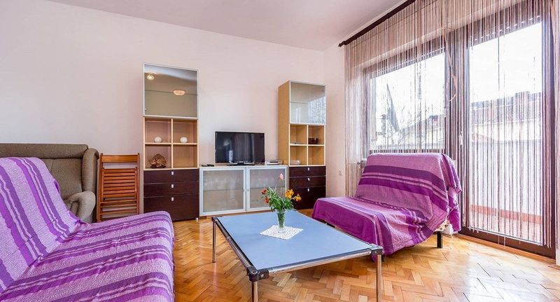 Apartman pro 8 os. se 4 ložnicemi - Jovanka Medulin, foto 1