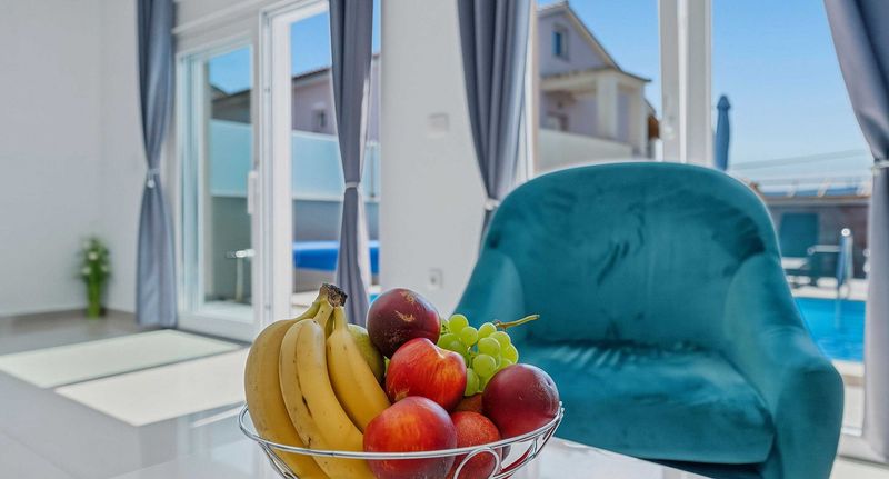 Rekreační dům (jako celek) pro 7 os. - House Pink Krk, foto 1