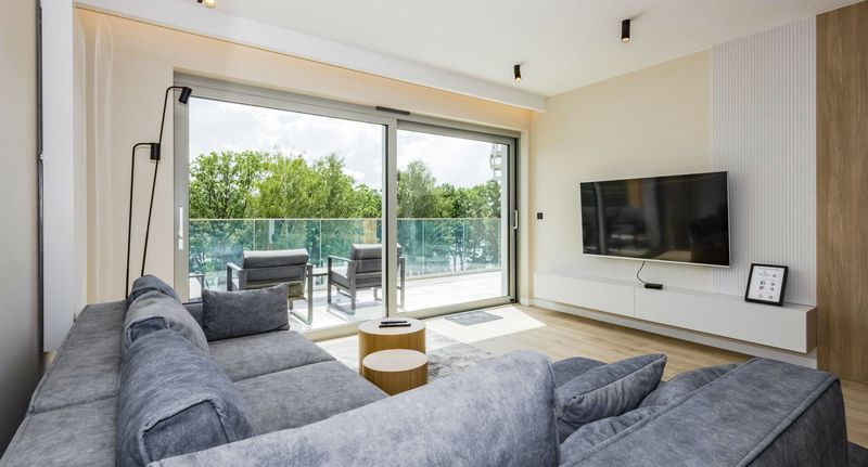 Deluxe Apartman pro 4 os. se 2 ložnicemi s výhledem na jezero - Apartamenty Stranda Residence z widokiem na jezioro - Giżycko, foto 126
