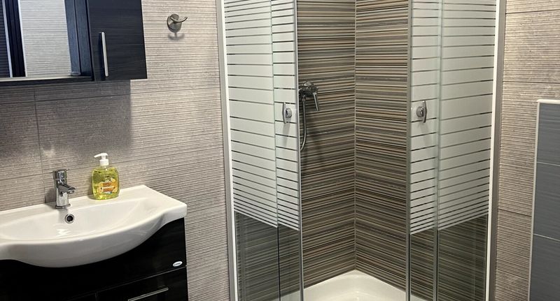 Apartman pro 4 os. s 1 ložnicí s výhledem do dvora přízemní - ANIIZA APARTMAN 2 Örvényes, foto 1