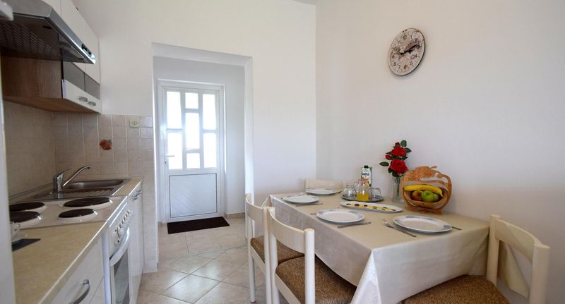 Apartman pro 4 os. se 2 ložnicemi - Apartments Ivan T Malinska, foto 1