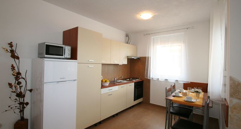 Apartman pro 4 os. se 2 ložnicemi - Apartments Rogic- Klimno, foto 1