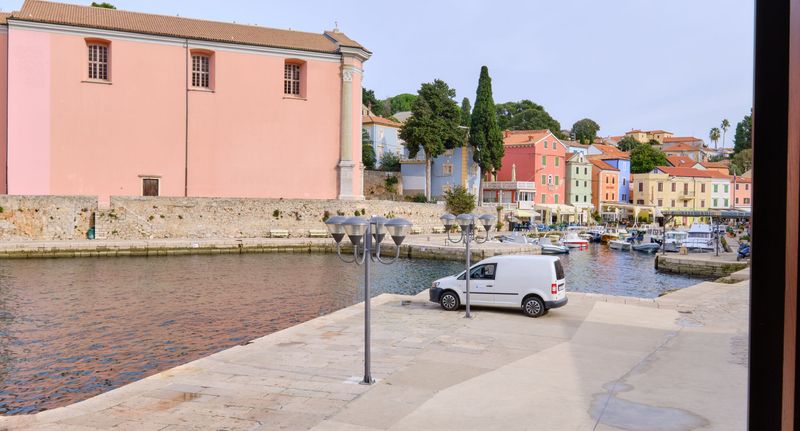 Apartman pro 3 os. se 2 ložnicemi - Apartment NIKOLA Veli Losinj, foto 1