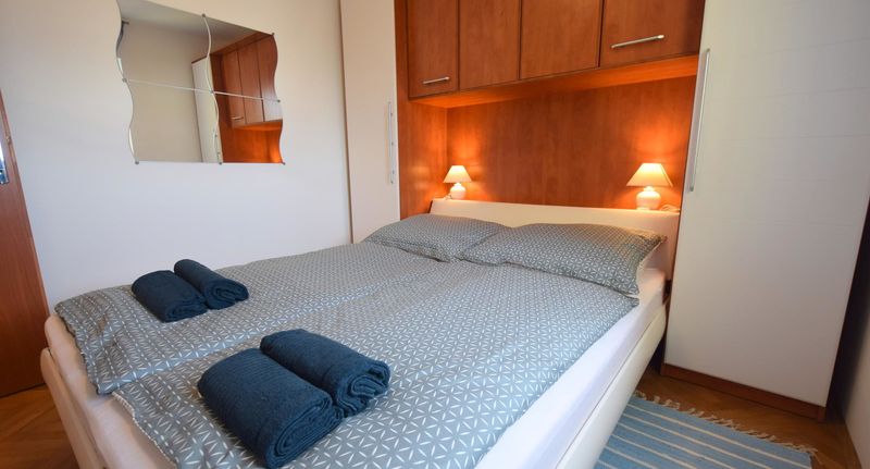 Apartman pro 4 os. se 2 ložnicemi - Apartment Adlitika Malinska, foto 1