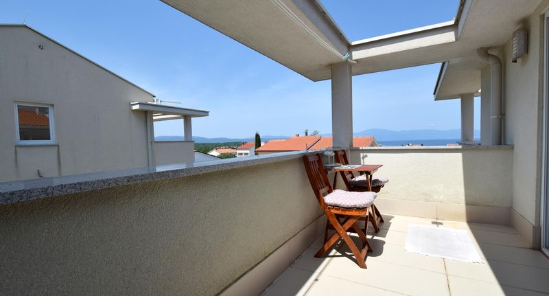 Apartman pro 7 os. se 3 ložnicemi - Apartment Rosemary Malinska, foto 1
