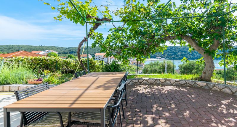 Apartman pro 5 os. se 3 ložnicemi - Apartments Zeljko Kampor, foto 1