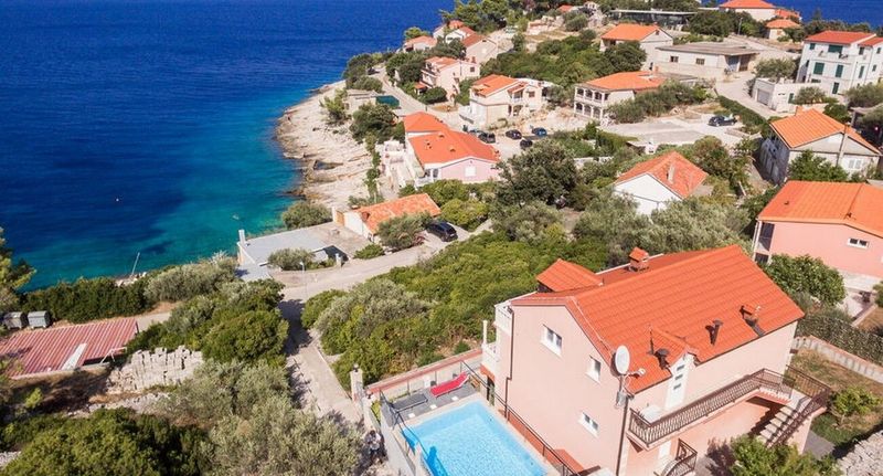 Apartman s klimatizací s terasou pro 8 os. se 4 ložnicemi K-21022 - Seaside Family Friendly House With A Swimming Pool Prigradica, Korčula - 21022 Prigradica, foto 1