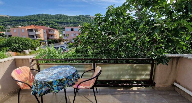 Apartman s klimatizací s balkónem s manželskou postelí s 1 ložnicí A-22362-c - Apartments By The Sea Banjol, Rab - 22362 Banjol, foto 1