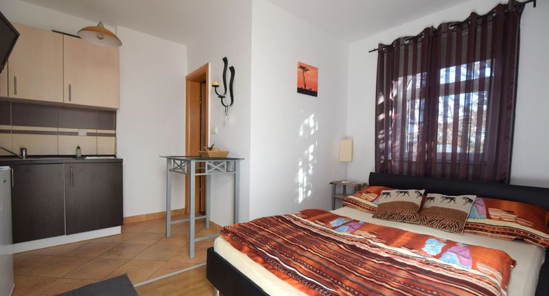 Apartman s klimatizací s manželskou postelí s 1 ložnicí AS-22765-a - Apartments With Parking Space Vantačići, Krk - 22765 Vantačići, foto 1