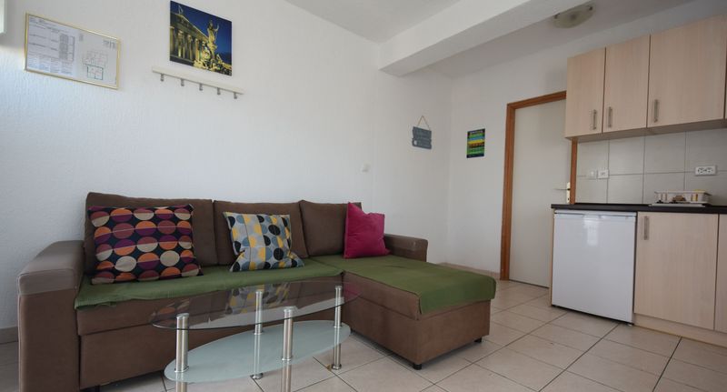 Apartman s klimatizací s balkónem s manželskou postelí s 1 ložnicí A-22765-b - Apartments With Parking Space Vantačići, Krk - 22765 Vantačići, foto 1
