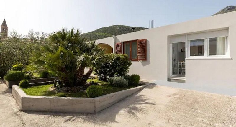 Apartman s klimatizací s terasou pro 4 os. se 2 ložnicemi A-22793-a - Apartments With Parking Space Mokošica, Dubrovnik - 22793 Mokošica, foto 1