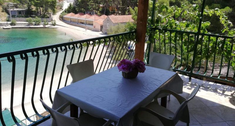 Apartman pro 4 os. se 2 ložnicemi - Apartments Rogac, foto 8