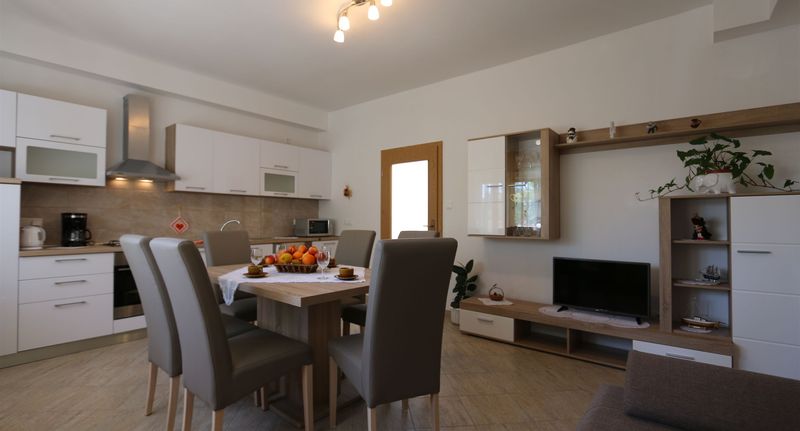Apartman pro 4 os. se 2 ložnicemi - Apartment Car Marica Silo, foto 1