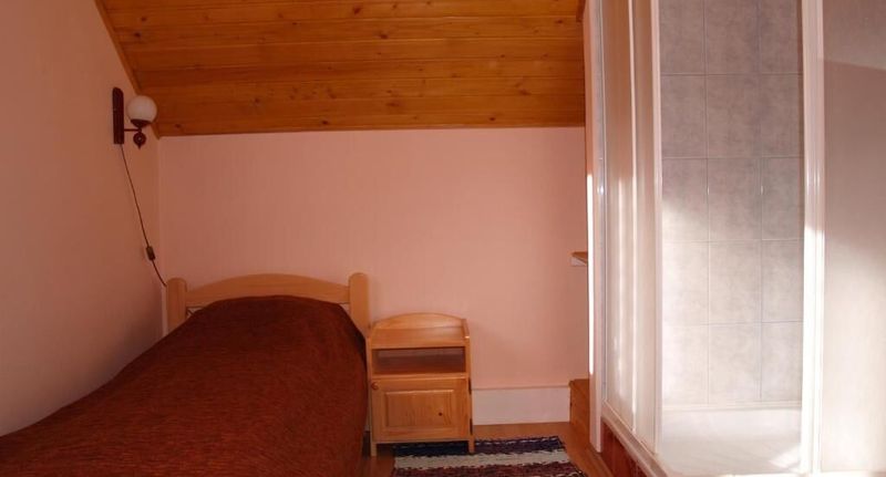Pokoj pro 2 os. na poschodí (s možností přistýlky) - Casa de oaspeți Bagolykő Izvoare, foto 1