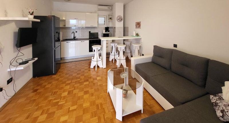 Apartman (jako celek) pro 5 os. - Apartman Galovac - CDI822, foto 1