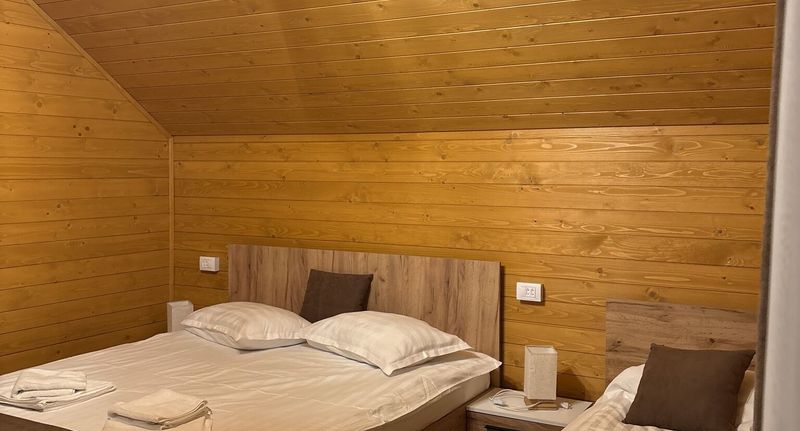 Roubenka (jako celek) pro 12 os. s výhledem na hory celý Dům - Casa Favorit Orăştioara de Sus, foto 1