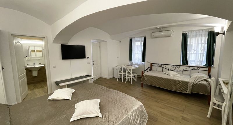 Komfort Design Pokoj pro 3 os. - Princo Apartments Hunedoara, foto 4