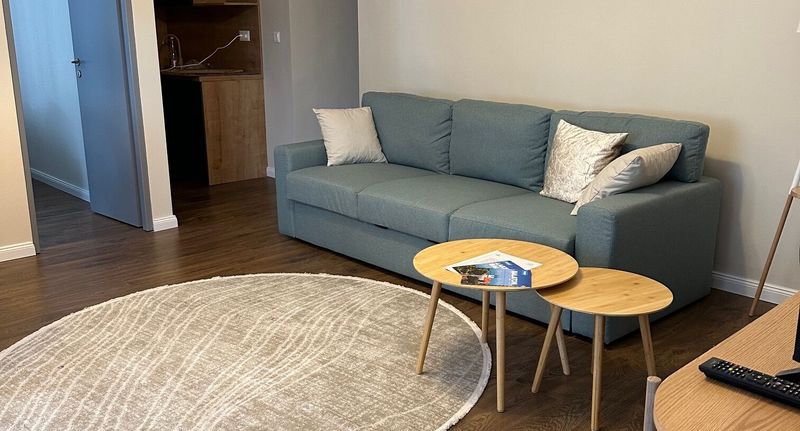 Rodinný Apartman s vlastní malou kuchyňkou pro 6 os. se 3 ložnicemi - Délceg Réce Minihotel Balatonkenese, foto 1