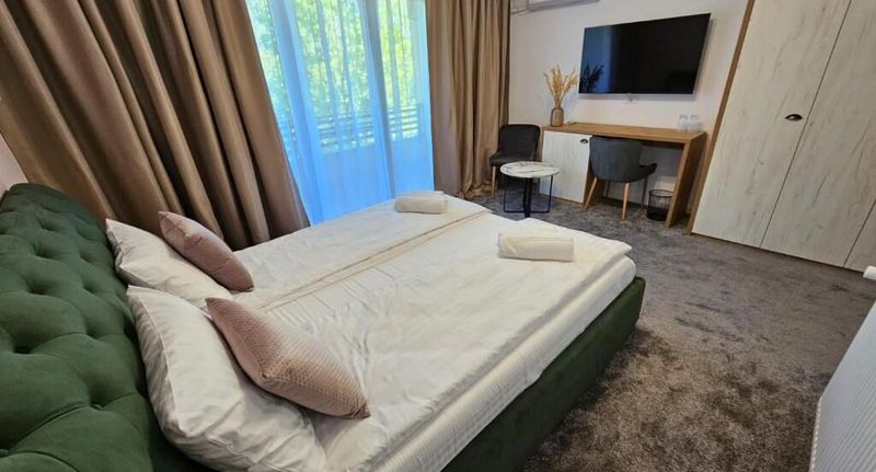 Apartman pro 3 os. s 1 ložnicí přízemní - Pensiunea Boema Hunedoara, foto 1