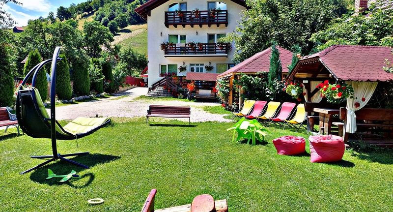 Vila (jako celek) pro 15 os. - Vila Anto Bran, foto 1