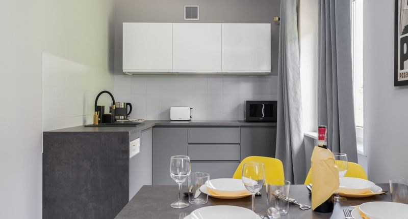 Apartman se sprchou pro 4 os. se 2 ložnicemi celý Dům - Chociszewskiego 43A/1, foto 1