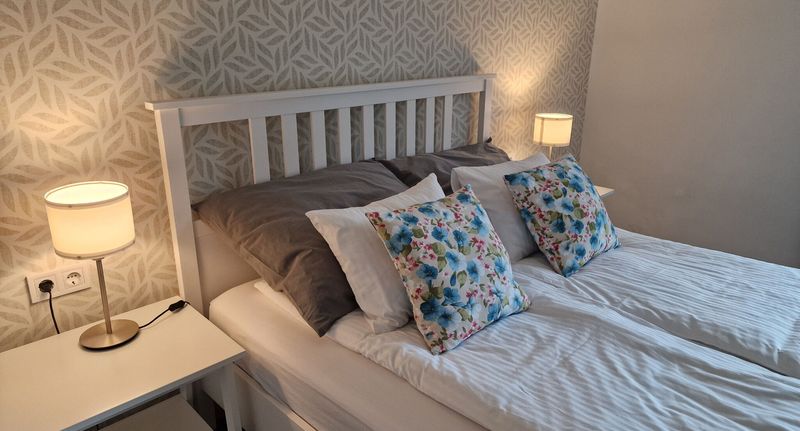 Classic Apartman pro 4 os. se 2 ložnicemi s výhledem do zahrady (s možností přistýlky) - FűzfaLak Vendégház Balatonfűzfő, foto 1