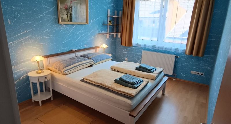 Apartman s balkónem pro 4 os. se 2 ložnicemi s výhledem do dvora - Éva Apartman Sopron, foto 1
