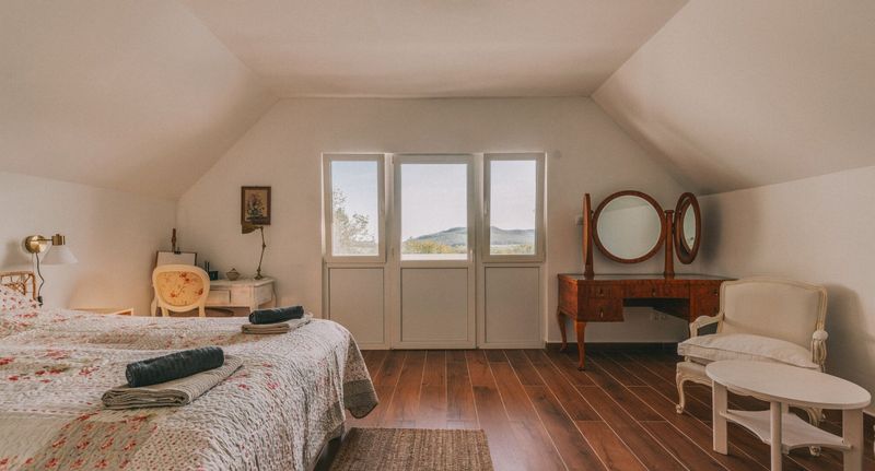Apartman s manželskou postelí s 1 ložnicí s výhledem na hory na poschodí - Szászi Birtok Hegymagas, foto 1