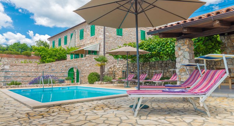 "B" Rekreační dům (jako celek) pro 6 os. s výhledem na moře - Rural villas Crikvenica, foto 1