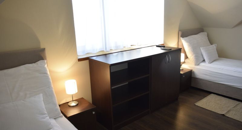 Apartman pro 8 os. se 4 ložnicemi na poschodí - Nosztalgia Apartman és Kemping, foto 1